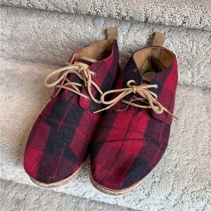 TOM’S Bota Buffalo Plaid Wool and Leather Shoes
